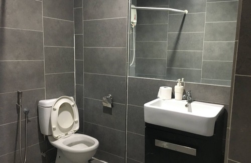 Damansara Perdana Apartment | 216 Cozy Studio @ Empire Damansara with WiFi & Netflix to chill