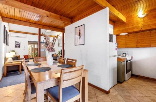 Cottesloe Apartment | 22 Cottesloe - 1BDR Beach - WITH WIFI
