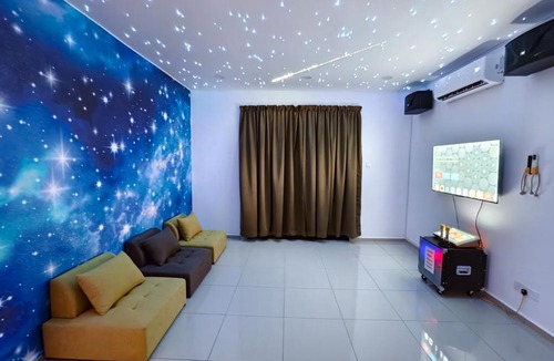 Tengkera Pantai Dua Villa | 24-48pax Melaka Hideaway Villa, KTV, BBQ, Arcade Games, Pool, Near JONKER WALK
