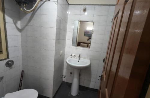 Shanti Nagar Apartment | 2bhk furnished Richmond circle