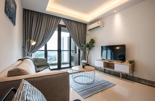 Central District Apartment | 2BR R&F Phase2, CIQ R&F Mall, Free Parking
