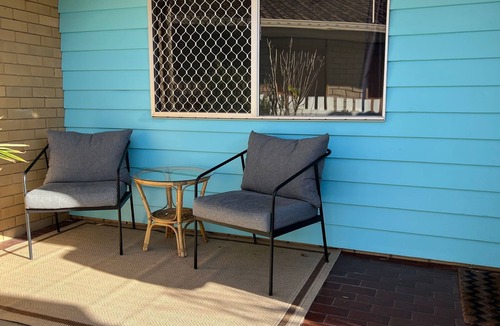 Evans Head Apartment | 2BR villa in quiet cul-de-sac with BBQ, herb garden, games, parking,
