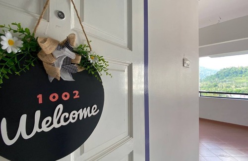 Kuah Condo | 3-bedroom Nice Seaview Condo . Comfortable Space. Convenient location in town.