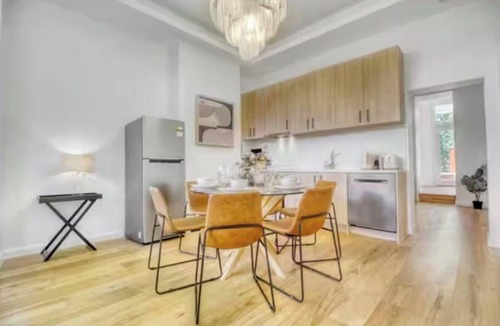 Paddington House | 3-Bedroom Paddington Terrace | Walk to Cafés & City