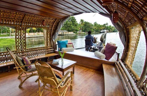 Alappuzha Boat Rental | 30 m² Houseboat ∙ 3 bedrooms ∙ 127 guests