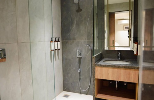 Hyderabad Hotel | 32 Urban by Akoya Hotels - Gachibowli, West Hyderabad