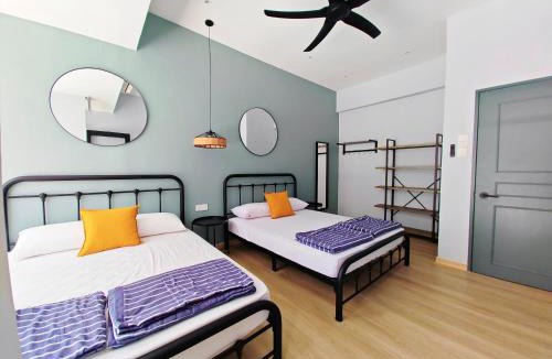 Puncak Ria House | 35 BeachHouse Batu Ferringhi 7 Bedroom 7 Bathroom EV friendly