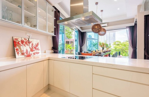 Kampung Haji Abdullah Hukum Villa | 38Pax Flame of the Forest Retreat Villa KL by Verano