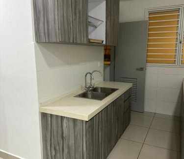 Kampung Sungai Nibong Apartment | 3BR Condo near Queensbay, Penang