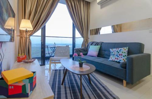 Medini Apartment | 3BR D'Pristine Suite, Stunning Views & Near LEGOLAND