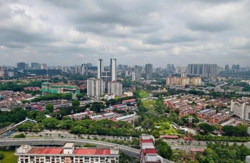 Taman Pertama Apartment | 3BR, NearSunwayVelocity, EkoCheras, Aeon, 中文房东, 4 Beds, 2 Bath