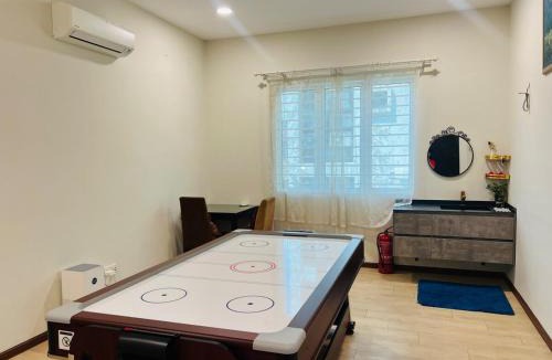 Kajang Villa | 3KM to UTAR Sungai Long Party House 45Pax 20Car