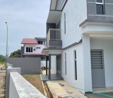 Sungai Menyala Apartment | 3min to beach Port Dickson Happy Homestay 15pax