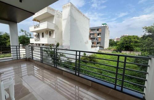Gurugram Apartment | 4 BHK Serviced Apartment in Gurugram