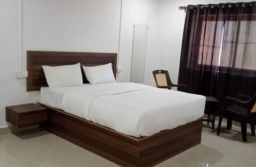 Calangute Hotel | 4 rooms - 4Bed - AC Room - balcony - Calangute-