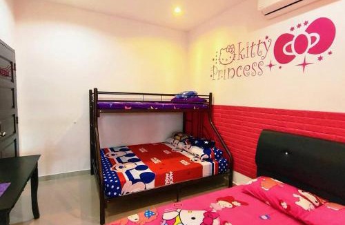 Taman Century Villa | 46 Jb Tmn Century 5Room 18pax near CIQ KSL Mall