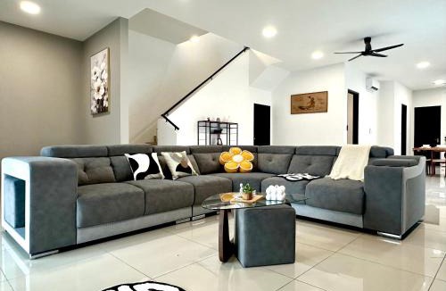 Central Seberang Perai House | 4BR Cozy Villa for 16 Pax Quiet Area & Spacious