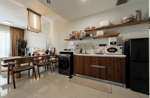 Shah Alam Apartment | 4Pax Studio 300m Walk to Setia City Mall