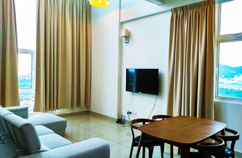 Kampung Batu Maung Condo | 4R 3B With High Speed Wifi full Facilities & Amenities