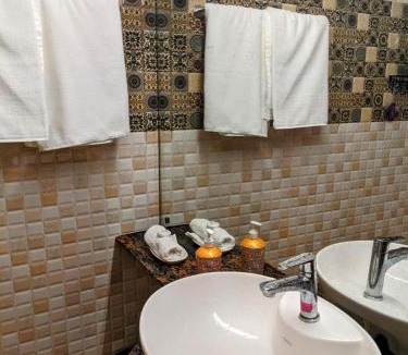 Colva Apartment | 5 Min Walk to Colva Beach, Cozy 1BHK