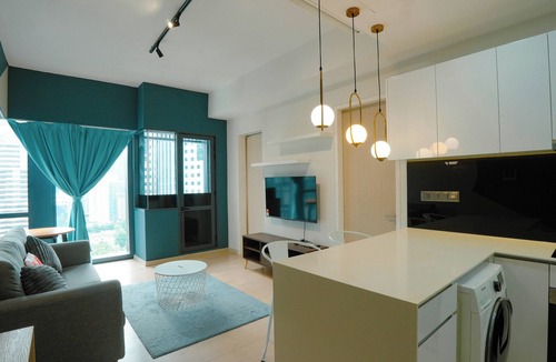 Kuala Lumpur City Centre Condo | 5 minutes to KLCC Twin Towers! Close to everything when you stay here.