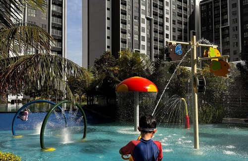 Kuala Langat District Condo | 5 minutes to SplashMania KLIA GamudaCove Fun & Comfort Stay For Family with Kids