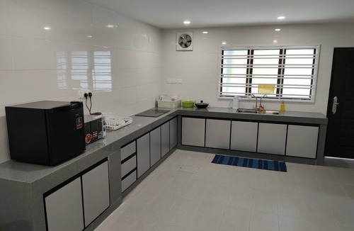 Taman Kota Laksamana House | 58 Kota Laksamana - Near Jonker Street for 10 - 15 Pax