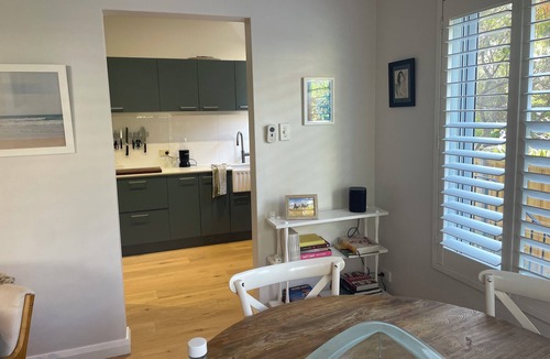 Freshwater Apartment | 5mins to beautiful beach with own car park place