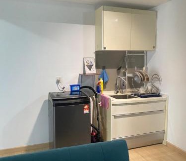 Sungai Buloh Apartment | 6 Nicely Design Studio direct Access to MRT
