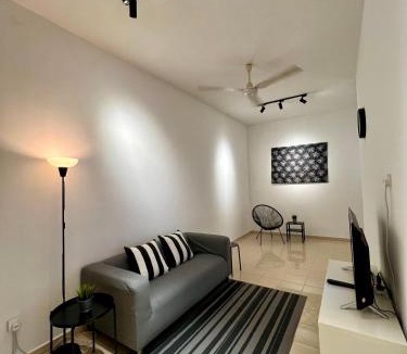 Kuala Berang House | 7 STAY#2 - 1 Room for 3 Pax at Kuala Berang -Best Travelers Stay