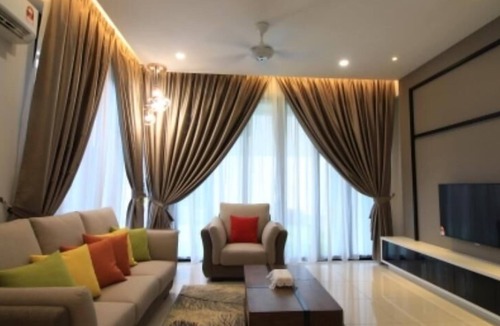 Seri Kembangan Apartment | #7 Tropical Evilla Executive Suite