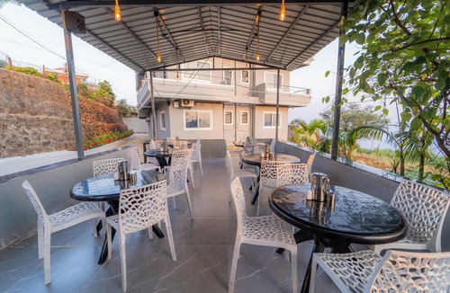 Medha House | 8 BHK VILLA Momentous Villa