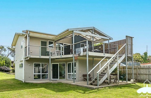 Sandy Point House | 8 Harbour View Sandy Point
