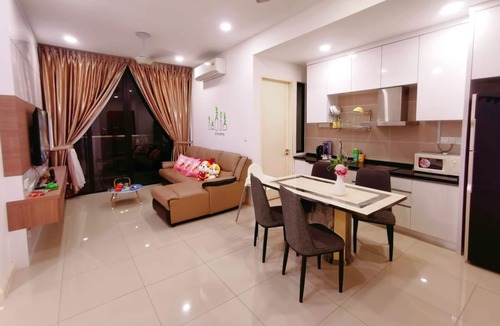 Nusajaya Apartment | 8 mins Walk to2B2R@ Legoland-Happy Sunshine Suite for families-Lakeview Cozy!8px