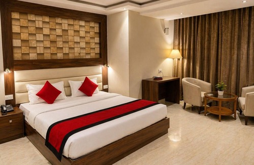 Basti Hotel | 8fold by LaRiSa, Basti
