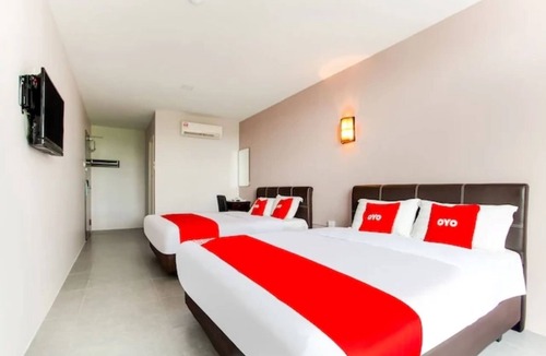 Gelang Patah Hotel | 988 Hotel