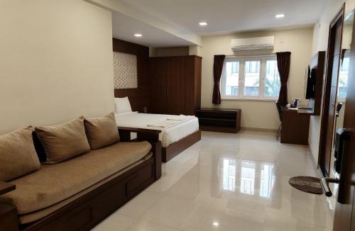 Chennai Hotel | A and M Rooms and Residences