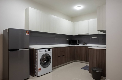 Central District Apartment | A Cozy & Stylish Apt at Suasana Suites JB