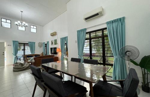 Alor Gajah Villa | A’famosa Villa D’faro Private Swimming Pool