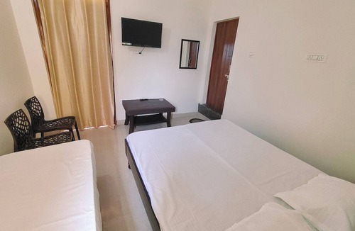 Karnaprayag Bed & Breakfast | A Himalayan Home with Riverview and Local Cuisines