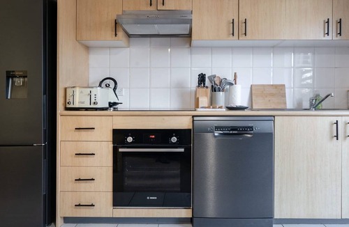 Crows Nest Apartment | A Little Crows Nest Escape