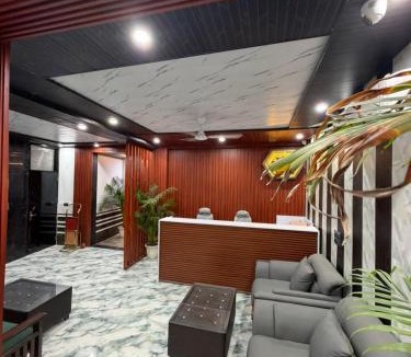 Bilaspur Hotel | A One Residency
