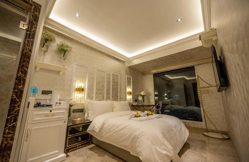Downtown Kota Kinabalu Hotel | A Residence - A Member of The Luxury Stay Group