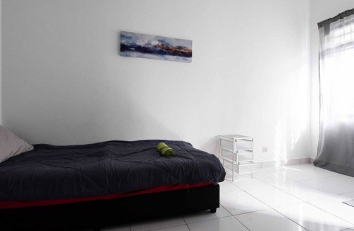Gelang Patah House | A Stylish 4BR Home Near Legoland & Hello Kitty