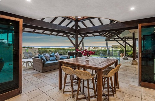 Currumbin House | “A SUMMER’S PLACE” Absolute Beachfront Currumbin Home