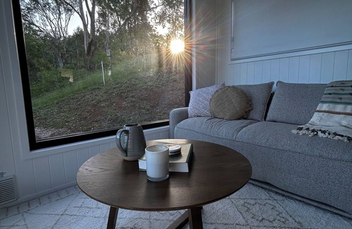Darlington Cabin | A tranquil getaway awaits. Luxurious cabin with breath-taking mountain views.