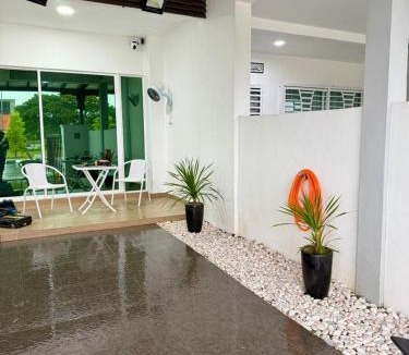 Wakaf Che Yeh House | Aa homestay