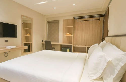 Indore Hotel | Aarambh by The Sky Imperial Indore