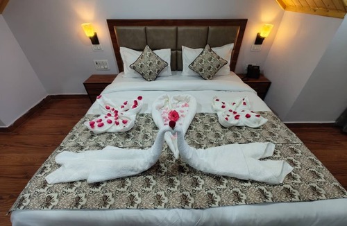 Sidhpur Hotel | AASRA PARADISE HOTEL
