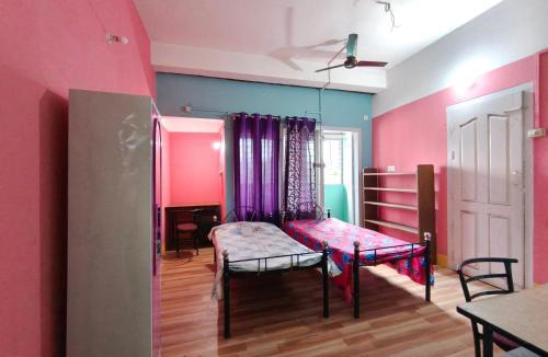 Khanapara Hostel | Aastha Girl's PG - Only for Women